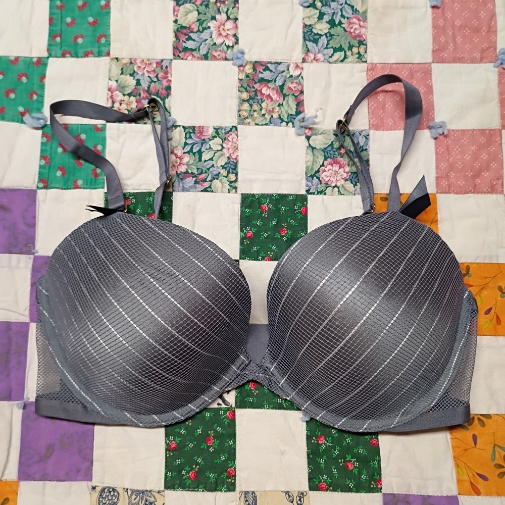 Victoria‎ Secret Very Sexy Push Up Gray Striped 34DD Bra Underwired Mesh Sides